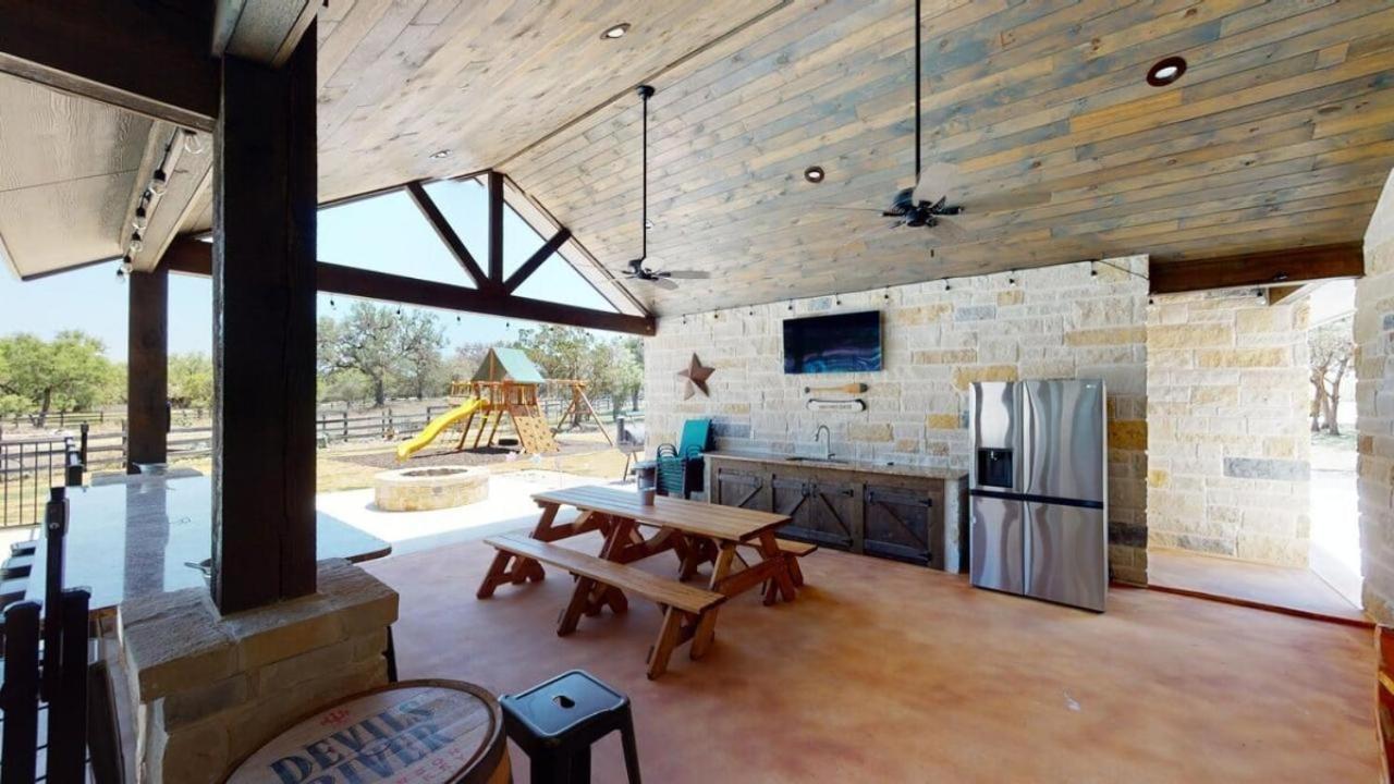 Heartstone Lodge Concan Exterior foto